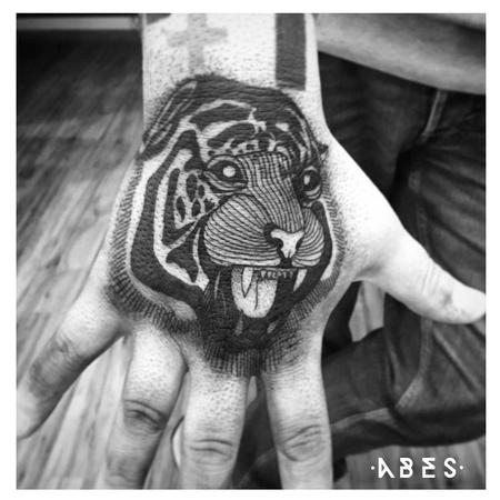 Tattoos - tiger hand - 119865
